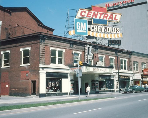 A photograph from Richmond Street facing the front of the Grand Theatre in 1975.