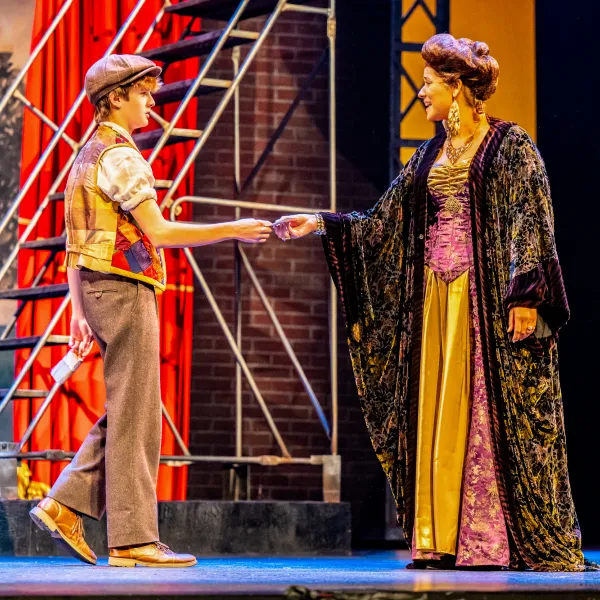 Pictured: Company members of Disney’s NEWSIES at the Grand Theatre. Directed by Ray Hogg. Music Direction by Matthew Atkins. Choreographed by Krista Leis. Set Design Consultant: Joshua Quinlan. Costume Design by Lisa Wright. Lighting Design by Echo Zhou周芷會. Sound Design by Emily Porter. Fight Director: Mike Dufays. Disability Consultant: Kristi Hansen. Stage Management by Melissa Cameron. Photography by Dahlia Katz.